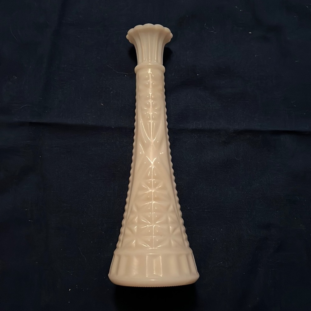 Anchor Hocking milk glass vase stars and bars